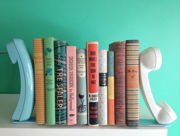 Vintage-phone-bookend-DIY-4f9d2.jpg